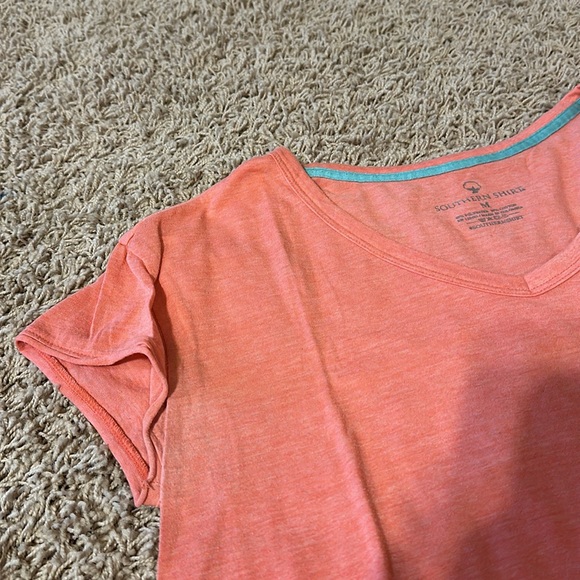 ❤️ Southern Shirt Company V-Neck T-shirt - Picture 5 of 5